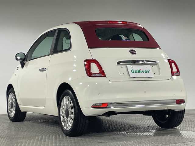 フィアット フィアット ５００Ｃ ツインエア ドルチェヴィータ 神奈川県 2024(令6)年 0.6万km 白 純正ディスプレーオーディオ/AM FM Bluetooth　USB/赤幌電動開閉ソフトトップ/ターボ/クルーズコントロール/革巻きステアリング/パドルシフト/ハーフレザーシート/前席USB電源ソケット/ETC/リアパーキングセンサー/ESP/EECO/純正15インチアルミホイール