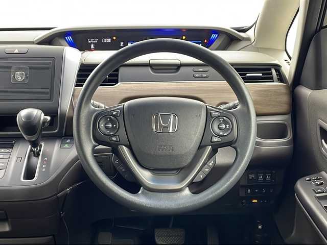 ホンダ フリード＋ G ホンダセンシング 栃木県 2019(令1)年 4.6万km クリスタルブラックパール ホンダセンシング/車線逸脱抑制機能/衝突軽減システム/横滑り防止/先行車発進お知らせ/標識認識機能/レーダークルーズコントロール/両側パワースライドドア/ドライブレコーダー/ＥＴＣ/シートヒーター/コーナーセンサー/プッシュスタート/純正フロアマット/電動格納ミラー/スマートキー/スペアキー