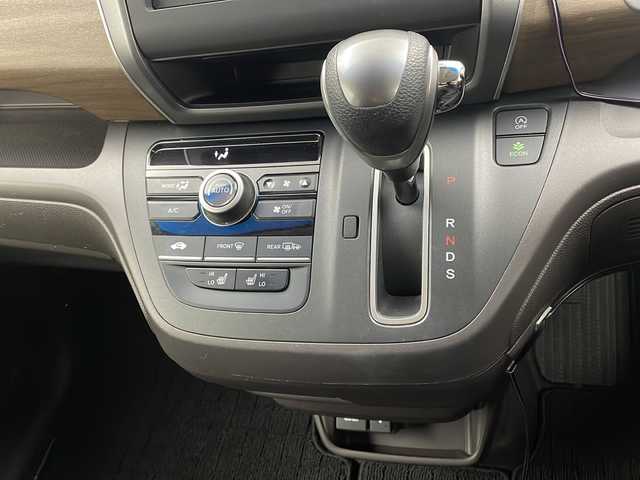 ホンダ フリード＋ G ホンダセンシング 栃木県 2019(令1)年 4.6万km クリスタルブラックパール ホンダセンシング/車線逸脱抑制機能/衝突軽減システム/横滑り防止/先行車発進お知らせ/標識認識機能/レーダークルーズコントロール/両側パワースライドドア/ドライブレコーダー/ＥＴＣ/シートヒーター/コーナーセンサー/プッシュスタート/純正フロアマット/電動格納ミラー/スマートキー/スペアキー