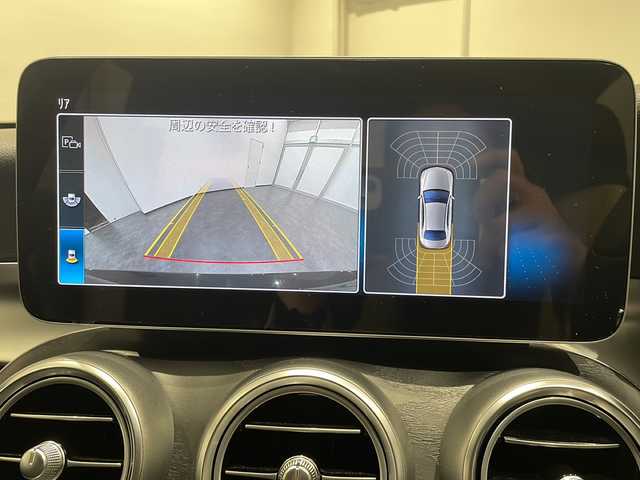 メルセデス・ベンツ Ｃ２００ 4マチック ローレウスED スポーツプラスPKG 新潟県 2020(令2)年 2.9万km オブシディアンブラック パナメリカーナグリル(純正車載)/スポーツプラスパッケージ/・レザーARTICOスポーツシー/・ステンレスアクセル＆ブレーキペダル/・エアボディコントロールサスペンション/・ヘッドアップディスプレイ/・フットトランクオープナー/・自動開閉トランクリッド/レーダーセーフティパッケージ/・アクティブディスタンスアシストディストロニック/・アクティブステアリングアシスト/・アクティブレーンチェンジアシスト/・アクティブエマージェンシーストップアシスト/・アクティブブレーキアシスト/・アクティブレーンキーピングアシスト/マルチビームLEDヘッドライト(ウルトラハイビーム付)/アンビエントライト/10.25インチワイドディスプレイ/・HDDナビゲーションシステム/・Apple Car Play/・TV/BT/・リアビューカメラ/パワーシート/シートヒーター/ETC2.0/パドルシフト/ワイヤレスチャージング