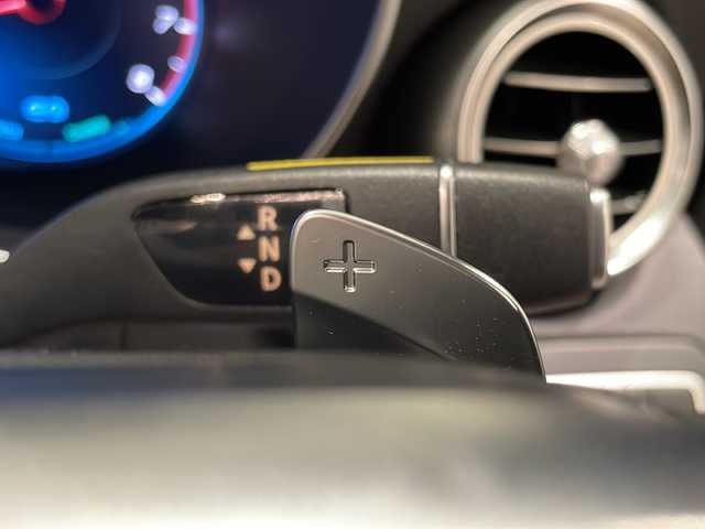 メルセデス・ベンツ Ｃ２００ 4マチック ローレウスED スポーツプラスPKG 新潟県 2020(令2)年 2.9万km オブシディアンブラック パナメリカーナグリル(純正車載)/スポーツプラスパッケージ/・レザーARTICOスポーツシー/・ステンレスアクセル＆ブレーキペダル/・エアボディコントロールサスペンション/・ヘッドアップディスプレイ/・フットトランクオープナー/・自動開閉トランクリッド/レーダーセーフティパッケージ/・アクティブディスタンスアシストディストロニック/・アクティブステアリングアシスト/・アクティブレーンチェンジアシスト/・アクティブエマージェンシーストップアシスト/・アクティブブレーキアシスト/・アクティブレーンキーピングアシスト/マルチビームLEDヘッドライト(ウルトラハイビーム付)/アンビエントライト/10.25インチワイドディスプレイ/・HDDナビゲーションシステム/・Apple Car Play/・TV/BT/・リアビューカメラ/パワーシート/シートヒーター/ETC2.0/パドルシフト/ワイヤレスチャージング