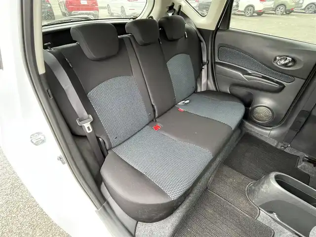 日産 ノート X FOUR 道央・札幌 2014(平26)年 4.6万km ブリリアントホワイトパール ４WD/ワンオーナー/純正オーディオ/AM/FM/CD/AUX/衝突被害軽減ブレーキ/横滑り防止装置/レーンキープアシスト/プッシュスタート/スマートキー/ハロゲンヘッドライト/ヘッドライトレベライザー/電動格納ミラー/純正フロアマット/ドアバイザー/スペアキー/スチールホイール付夏タイヤ積込/185/70/R14/2014年/山3mm