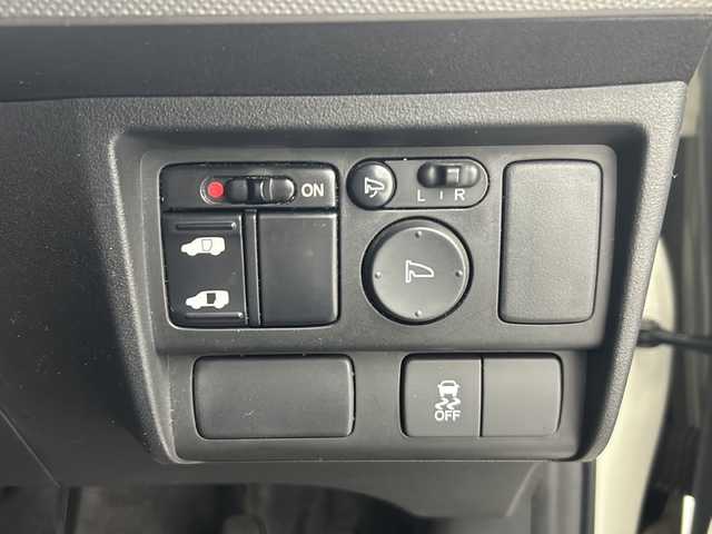 ホンダ フリード ハイブリット ジャストセレクション 福島県 2012(平24)年 7.1万km プレミアムホワイトパール /社外SDナビ//Bluetooth//フルセグテレビ//クルーズコントロール(追従無)//横滑り防止装置//盗難防止装置//ホイール付スタットレスタイヤ積載//社外アルミホイール//ETC//オートライト//アイドリングストップ//スペアキー