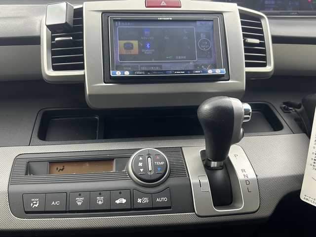 ホンダ フリード ハイブリット ジャストセレクション 福島県 2012(平24)年 7.1万km プレミアムホワイトパール /社外SDナビ//Bluetooth//フルセグテレビ//クルーズコントロール(追従無)//横滑り防止装置//盗難防止装置//ホイール付スタットレスタイヤ積載//社外アルミホイール//ETC//オートライト//アイドリングストップ//スペアキー