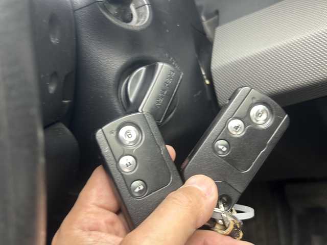 ホンダ フリード ハイブリット ジャストセレクション 福島県 2012(平24)年 7.1万km プレミアムホワイトパール /社外SDナビ//Bluetooth//フルセグテレビ//クルーズコントロール(追従無)//横滑り防止装置//盗難防止装置//ホイール付スタットレスタイヤ積載//社外アルミホイール//ETC//オートライト//アイドリングストップ//スペアキー