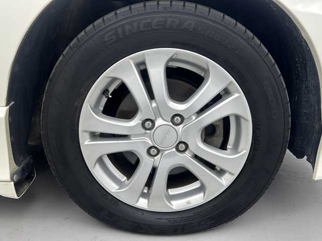 ホンダ フリード ハイブリット ジャストセレクション 福島県 2012(平24)年 7.1万km プレミアムホワイトパール /社外SDナビ//Bluetooth//フルセグテレビ//クルーズコントロール(追従無)//横滑り防止装置//盗難防止装置//ホイール付スタットレスタイヤ積載//社外アルミホイール//ETC//オートライト//アイドリングストップ//スペアキー