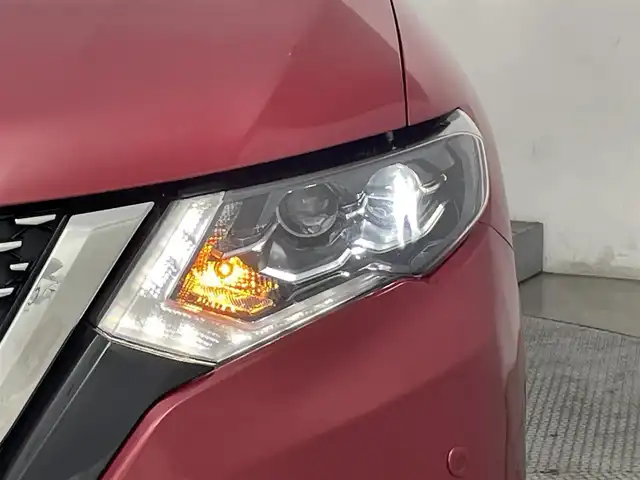 日産 エクストレイル オーテック iパッケージ 道央・札幌 2019(令1)年 7.9万km ガーネットレッド ・プロパイロット/・エマージェンシーブレーキ/・レーンキープアシスト/・レーダークルーズコントロール/・ブラインドスポットモニター/・メーカーナビ/・フルセグ/BT/CD/DVD/・アラウンドビューモニター/・パワーバックドア/・ビルトインETC/・レザーシート/・全席シートヒーター/・ダウンヒルアシスト/・オートブレーキホールド/・プッシュスタート/・スマートキー/・LEDヘッドライト/・横滑り防止装置/・アイドリングストップ