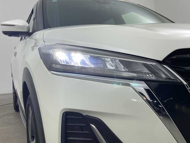 日産 キックス X ツートーンインテリアED 大分県 2020(令2)年 5.4万km ブリリアントホワイトパール 純正SDナビ/　（BT/CD/DVD/フルセグ）/エアロ付き（BUSOU製）/全方位カメラ/アラウンドビューモニター/プロパイロット/オートブレーキホールド/レザーシート/コーナーセンサー/ステアリングヒーター/シートヒーター/オートマチックハイビーム/LEDヘッドライト/純正アルミホイル17インチ