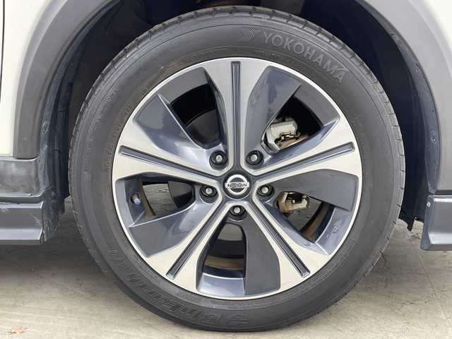 日産 キックス X ツートーンインテリアED 大分県 2020(令2)年 5.4万km ブリリアントホワイトパール 純正SDナビ/　（BT/CD/DVD/フルセグ）/エアロ付き（BUSOU製）/全方位カメラ/アラウンドビューモニター/プロパイロット/オートブレーキホールド/レザーシート/コーナーセンサー/ステアリングヒーター/シートヒーター/オートマチックハイビーム/LEDヘッドライト/純正アルミホイル17インチ