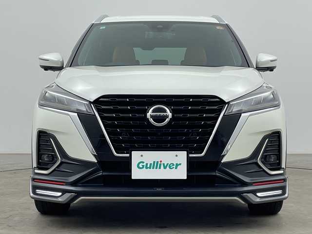 日産 キックス X ツートーンインテリアED 大分県 2020(令2)年 5.4万km ブリリアントホワイトパール 純正SDナビ/　（BT/CD/DVD/フルセグ）/エアロ付き（BUSOU製）/全方位カメラ/アラウンドビューモニター/プロパイロット/オートブレーキホールド/レザーシート/コーナーセンサー/ステアリングヒーター/シートヒーター/オートマチックハイビーム/LEDヘッドライト/純正アルミホイル17インチ