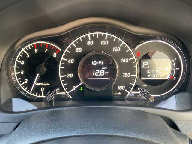 日産 ノート 愛媛県 2017(平29)年 3.3万km ブリリアントシルバー 社外ディスプレイオーディオ/・CD/DVD/アラウンドビューモニター/・バックカメラ/デジタルインナーミラー/ETC/衝突軽減ブレーキ/車線逸脱警報/アイドリングストップ/ISOFIX/プッシュスタート/・スペアキー/LEDヘッドライト/取扱説明書