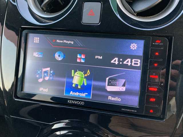 日産 ノート 愛媛県 2017(平29)年 3.3万km ブリリアントシルバー 社外ディスプレイオーディオ/・CD/DVD/アラウンドビューモニター/・バックカメラ/デジタルインナーミラー/ETC/衝突軽減ブレーキ/車線逸脱警報/アイドリングストップ/ISOFIX/プッシュスタート/・スペアキー/LEDヘッドライト/取扱説明書