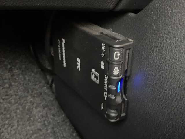 日産 ノート 愛媛県 2017(平29)年 3.3万km ブリリアントシルバー 社外ディスプレイオーディオ/・CD/DVD/アラウンドビューモニター/・バックカメラ/デジタルインナーミラー/ETC/衝突軽減ブレーキ/車線逸脱警報/アイドリングストップ/ISOFIX/プッシュスタート/・スペアキー/LEDヘッドライト/取扱説明書