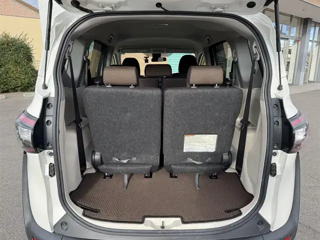 トヨタ シエンタ G 香川県 2016(平28)年 8.8万km ホワイトパールクリスタルシャイン 純正SDナビ/フルセグ/CD/DVD/Bluetooｔｈ/バックカメラ/両側パワースライドドア/セーフティセンス/プリクラッシュ/オートハイビーム/レーンキープ/LEDヘッドライト/シートヒーター/スマートキー/ETC