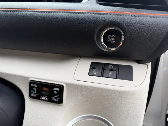 トヨタ シエンタ G 香川県 2016(平28)年 8.8万km ホワイトパールクリスタルシャイン 純正SDナビ/フルセグ/CD/DVD/Bluetooｔｈ/バックカメラ/両側パワースライドドア/セーフティセンス/プリクラッシュ/オートハイビーム/レーンキープ/LEDヘッドライト/シートヒーター/スマートキー/ETC