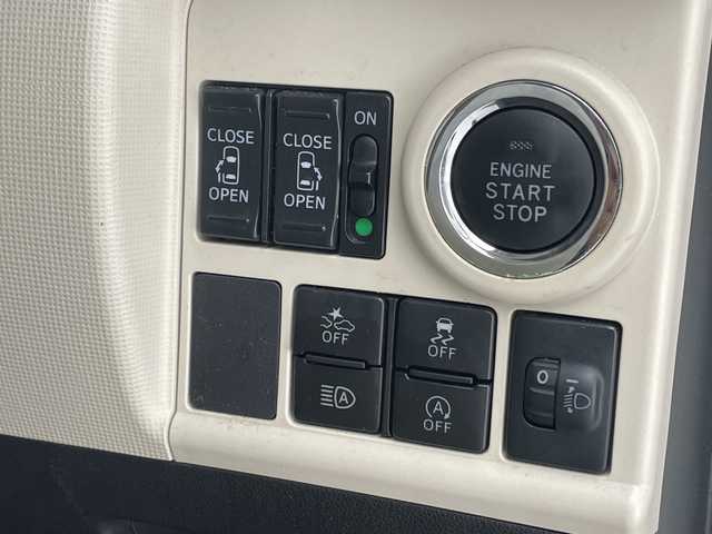 ダイハツ ムーヴ キャンバス X SA Ⅲ 沖縄県 2019(平31)年 9.6万km パールホワイトⅢ/ナチュラルベージュマイカメタリック 2トーン 社外ナビ　【AVN-R8W】/　(フルセグTV　Bluetooth　DVD　CD　SD)/バックカメラ/USB　/両側パワースライドドア　/プッシュスタート　/スマートキー　/スペアキー　/純正フロアマット　/オートマチックハイビーム　/オートライト　/オートエアコン　/パワーウィンドウ/衝突軽減ブレーキ