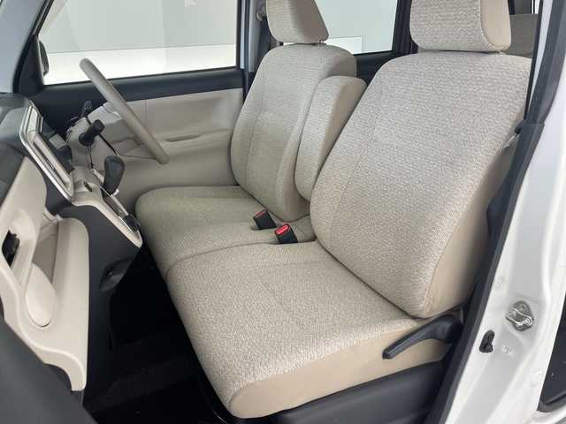 ダイハツ ムーヴ キャンバス X SA Ⅲ 沖縄県 2019(平31)年 9.6万km パールホワイトⅢ/ナチュラルベージュマイカメタリック 2トーン 社外ナビ　【AVN-R8W】/　(フルセグTV　Bluetooth　DVD　CD　SD)/バックカメラ/USB　/両側パワースライドドア　/プッシュスタート　/スマートキー　/スペアキー　/純正フロアマット　/オートマチックハイビーム　/オートライト　/オートエアコン　/パワーウィンドウ/衝突軽減ブレーキ