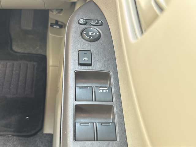 ホンダ Ｎ ＯＮＥ G 埼玉県 2013(平25)年 7.9万km クリスタルブラックパール (株)IDOMが運営する【じしゃロン熊谷店】の自社ローン専用車両になりますこちらは現金またはオートローンご利用時の価格です。自社ローンご希望の方は別途その旨お申付け下さい/社外メモリナビ(AVIC-MRZ02)/CD/ワンセグ/AUX/ETC/スマートキー/プッシュスタート/横滑り防止装置/フロアマット/ハロゲンライト/ライトレベライザー/社外アルミ１４インチ/電動格納ミラー/保証書