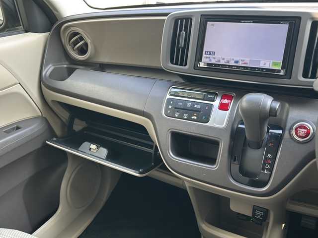 ホンダ Ｎ ＯＮＥ G 埼玉県 2013(平25)年 7.9万km クリスタルブラックパール (株)IDOMが運営する【じしゃロン熊谷店】の自社ローン専用車両になりますこちらは現金またはオートローンご利用時の価格です。自社ローンご希望の方は別途その旨お申付け下さい/社外メモリナビ(AVIC-MRZ02)/CD/ワンセグ/AUX/ETC/スマートキー/プッシュスタート/横滑り防止装置/フロアマット/ハロゲンライト/ライトレベライザー/社外アルミ１４インチ/電動格納ミラー/保証書