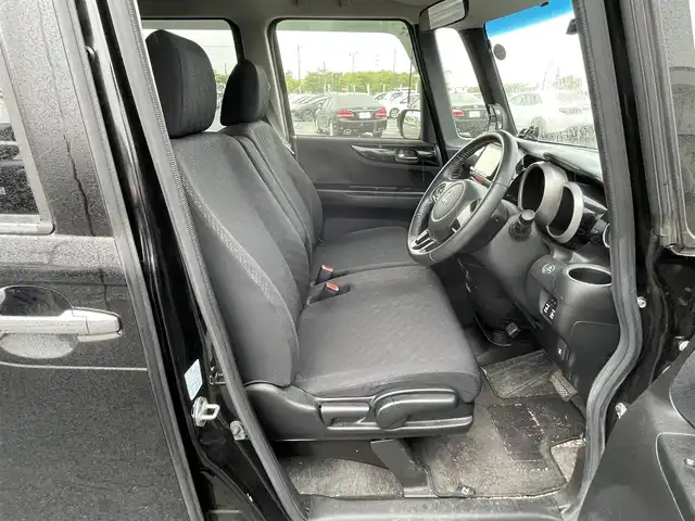 ホンダ Ｎ ＢＯＸ カスタム G SSパッケージ 道央・札幌 2013(平25)年 7万km クリスタルブラックパール ４WD/社外メモリーナビ/CD/DVD/SD/フルセグ/社外フリップダウンモニター/横滑り防止装置/バックカメラ/ドライブレコーダー/ECONモード/両側パワースライドドア/革巻きステアリング/ステアリングリモコン/プッシュスタート/スマートキー/LEDヘッドライト/オートライト/フォグランプ/電動格納ミラー/ヒーテッドドアミラー/ウィンカーミラー/純正フロアマット/ドアバイザー/スペアキー/社外エンジンスターター