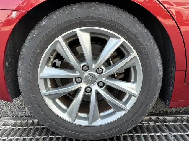 日産 スカイライン ハイブリッド 350GT Type P 東京都 2016(平28)年 5.3万km ラディアントレッド 純正ナビ　/全周囲カメラ　/ドライブレコーダー/アダプティブクルーズコントロール　/パワーシート　/ヒートシーター　/シートポジションメモリー　/エマージェンシーブレーキ　/ドライブモード　/横滑り制御機能　/プッシュスタート　/ＥＴＣ/オートアウェイ機能/電動チルト&テレスコ調整