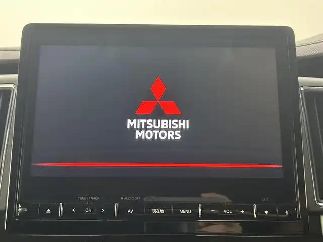 三菱 デリカＤ：５ アーバンギア Pエディション 埼玉県 2020(令2)年 4.1万km ウォームホワイトパール 純正10型ナビ　フルセグ　CD DVD BT　全方位カメラ　シートヒーター　ステアリングヒーター　パドルシフト　レーダークルコン　ETC　ドラレコ　後席モニター