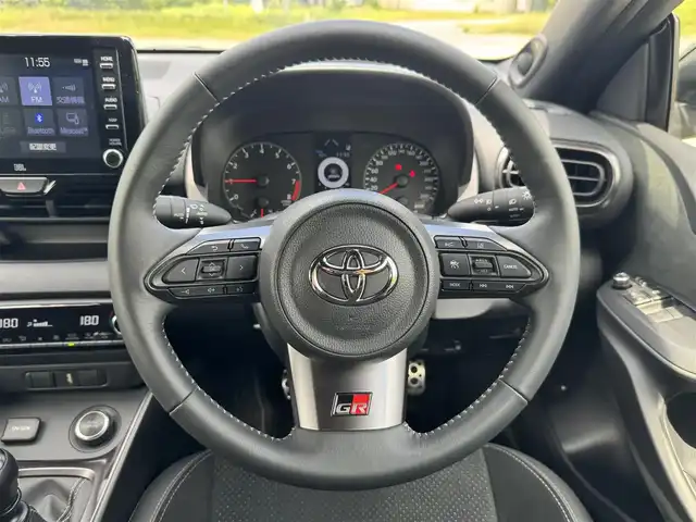 トヨタ ＧＲヤリス RZ ハイパフォーマンス 兵庫県 2023(令5)年 0.4万km プラチナホワイトパールマイカ 純正ナビ/JBLサウンド/バックカメラ/ETC2.0/Bluetooth接続可/純正BBS製18インチAW/ハーフレザーシート/LEDヘッドライト/レーダークルコン/スマートキー/ヘッドアップディスプレイ/トヨタセーフティセンス