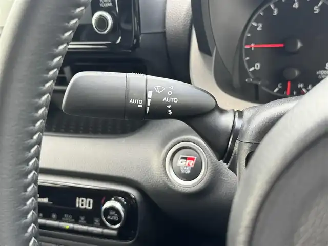 トヨタ ＧＲヤリス RZ ハイパフォーマンス 兵庫県 2023(令5)年 0.4万km プラチナホワイトパールマイカ 純正ナビ/JBLサウンド/バックカメラ/ETC2.0/Bluetooth接続可/純正BBS製18インチAW/ハーフレザーシート/LEDヘッドライト/レーダークルコン/スマートキー/ヘッドアップディスプレイ/トヨタセーフティセンス