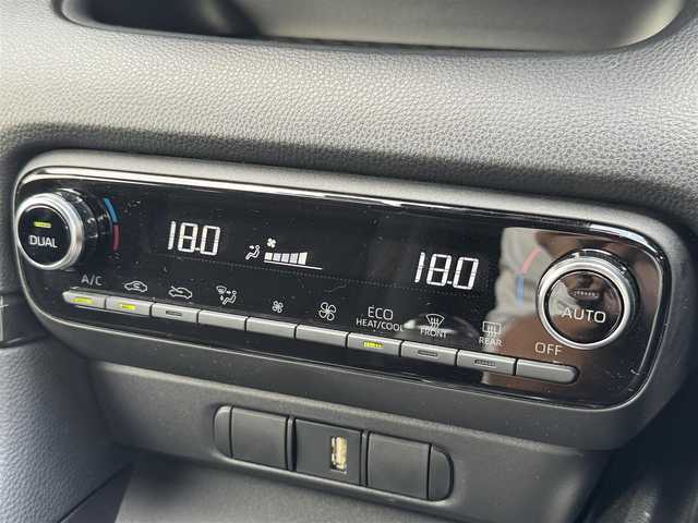 トヨタ ＧＲヤリス RZ ハイパフォーマンス 兵庫県 2023(令5)年 0.4万km プラチナホワイトパールマイカ 純正ナビ/JBLサウンド/バックカメラ/ETC2.0/Bluetooth接続可/純正BBS製18インチAW/ハーフレザーシート/LEDヘッドライト/レーダークルコン/スマートキー/ヘッドアップディスプレイ/トヨタセーフティセンス