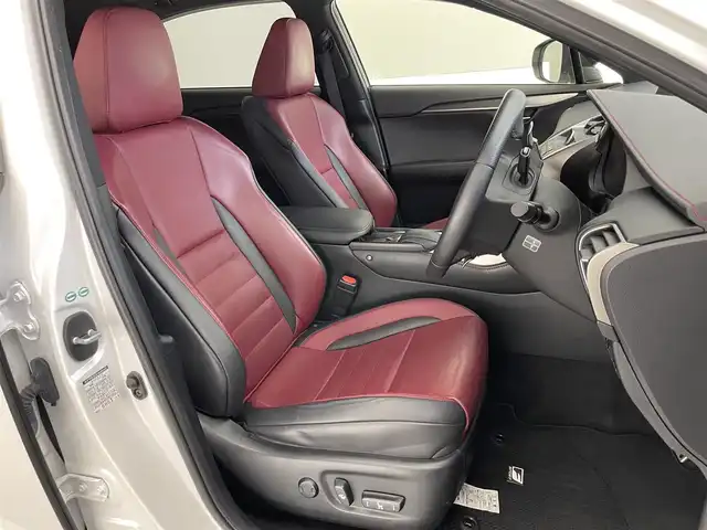 レクサス ＮＸ 300h Fスポーツ 愛知県 2015(平27)年 6.4万km ソニッククォーツ 純正ナビ　フルセグＴＶ　ムーンルーフ　バックカメラ　電動格納リアシート　赤革　ベンチレーション　シートヒーター　３眼ＬＥＤヘッドライト　衝突軽減　前後ドラレコ　ＥＴＣ　ブルーレイ再生　ｎａｎｏｅ　禁煙　スぺアタイヤあり