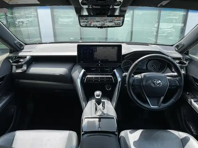 トヨタ ハリアー Z レザーパッケージ 香川県 2020(令2)年 2.5万km プレシャスブラックパール 登録時走行距離；24765km/純正ナビ/全方位カメラ/ETC/デジタルインナーミラー/衝突被害軽減システム/ブラインドスポットモニター/クルーズコントロール/ヘッドアップディスプレイ/クリアランスソナー/LEDヘッドライト/パワーシート/シートヒーター/ベンチレーション/シートメモリー/純正AW19インチ/スマートキー
