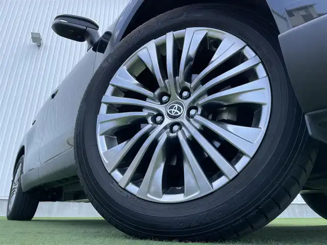 トヨタ ハリアー Z レザーパッケージ 香川県 2020(令2)年 2.5万km プレシャスブラックパール 登録時走行距離；24765km/純正ナビ/全方位カメラ/ETC/デジタルインナーミラー/衝突被害軽減システム/ブラインドスポットモニター/クルーズコントロール/ヘッドアップディスプレイ/クリアランスソナー/LEDヘッドライト/パワーシート/シートヒーター/ベンチレーション/シートメモリー/純正AW19インチ/スマートキー
