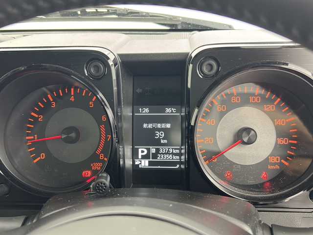 スズキ ジムニー シエラ JC 愛知県 2020(令2)年 2.4万km ブルーイッシュブラックパール3 ワンオーナー/純正8型メモリナビ【Bluetooth CD DVD フルセグ SD 品番：AVIC-RWS901II】/4WD/バックカメラ/ビルトインETC/デジタルインナーミラー【azur製】/・ドライブレコーダー付き/トランスファーレバー/クルーズコントロール/衝突軽減ブレーキ/ダウンヒルアシストコントロール/レーンキープアシスト/LEDライト/オートライト/オートマチックハイビーム/フォグランプ/ヘッドライトウォッシャー/前席シートヒーター/ステアリングリモコン/純正フロアマット/純正ドアバイザー/純正アルミホイール/取扱説明書/保証書/禁煙車