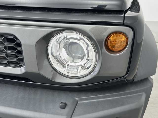 スズキ ジムニー シエラ JC 愛知県 2020(令2)年 2.4万km ブルーイッシュブラックパール3 ワンオーナー/純正8型メモリナビ【Bluetooth CD DVD フルセグ SD 品番：AVIC-RWS901II】/4WD/バックカメラ/ビルトインETC/デジタルインナーミラー【azur製】/・ドライブレコーダー付き/トランスファーレバー/クルーズコントロール/衝突軽減ブレーキ/ダウンヒルアシストコントロール/レーンキープアシスト/LEDライト/オートライト/オートマチックハイビーム/フォグランプ/ヘッドライトウォッシャー/前席シートヒーター/ステアリングリモコン/純正フロアマット/純正ドアバイザー/純正アルミホイール/取扱説明書/保証書/禁煙車