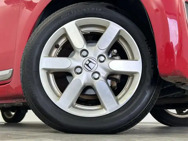 ホンダ Ｎ ＯＮＥ プレミアム 群馬県 2014(平26)年 6.2万km ミラノレッド 純正７型ナビ（ワンセグ、ＣＤ、ＤＶＤ、ＳＤ）　Ｂｌｕｅｔｏｏｔｈ　バックカメラ　禁煙車　衝突軽減システム　ＥＴＣ　オートライト　オートエアコン　電動格納ミラー　プッシュスタート　スマートキー　純アルミ