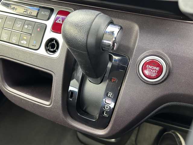 ホンダ Ｎ ＯＮＥ プレミアム 群馬県 2014(平26)年 6.2万km ミラノレッド 純正７型ナビ（ワンセグ、ＣＤ、ＤＶＤ、ＳＤ）　Ｂｌｕｅｔｏｏｔｈ　バックカメラ　禁煙車　衝突軽減システム　ＥＴＣ　オートライト　オートエアコン　電動格納ミラー　プッシュスタート　スマートキー　純アルミ