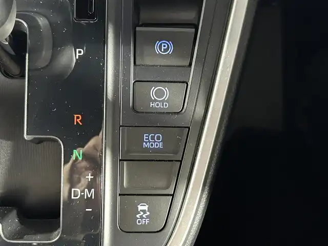 トヨタ ノア S－Z 熊本県 2024(令6)年 2.2万km アティチュードブラックマイカ 純正10.5ナビ/CD/DVD/フルセグTV/Bluetooth/HDMI/純正13.2インチ後席モニター/両側パワースライドドア/トヨタセーフティセンス/プリクラッシュセーフティ/レーンディパーチャーアラート/クリアランスソナー/パーキングサポートブレーキ/ヘッドアップディスプレイ/ロードサインアシスト/レーダークルーズコントロール/オートマッチックハイビーム/ハーフレザーシート/前席シートヒーター/デジタルインナーミラー/サンシェード/オットマン/USB入力/タイプC/USB充電/純正17インチアルミホイール