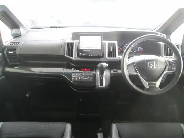 ホンダ ステップワゴン スパーダ Z クールスピリット 千葉県 2013(平25)年 2.6万km ホワイトオーキッドパール ワンオーナー			/社外HDDナビ【AVIC-VH099】			/オーディオ【CD/DVD/MSV】					/両側パワースライドドア/ディスチャージヘッドライト		/純正17インチAW/ターンランプ付電動格納ドアミラー/ハーフレザーシート/パドルシフト付き革巻きステアリング/クルーズコントロール/オートライト/ETC/アイドリングストップ/横滑り防止装置/スマートキー×2					/新車整備手帳/取扱説明書/ナビ説明書
