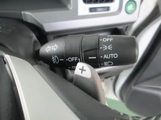 ホンダ ステップワゴン スパーダ Z クールスピリット 千葉県 2013(平25)年 2.6万km ホワイトオーキッドパール ワンオーナー			/社外HDDナビ【AVIC-VH099】			/オーディオ【CD/DVD/MSV】					/両側パワースライドドア/ディスチャージヘッドライト		/純正17インチAW/ターンランプ付電動格納ドアミラー/ハーフレザーシート/パドルシフト付き革巻きステアリング/クルーズコントロール/オートライト/ETC/アイドリングストップ/横滑り防止装置/スマートキー×2					/新車整備手帳/取扱説明書/ナビ説明書