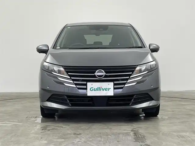 日産 ノート X 群馬県 2024(令6)年 0.8万km ダークメタルグレー 禁煙車　純正ナビ　フルセグ　全方位カメラ　エマージェンシーブレーキ　オートマチックハイビーム　ブラインドスポットモニター　ドライブレコーダー　コーナーセンサー　ビルトインＥＴＣ　プッシュスタート