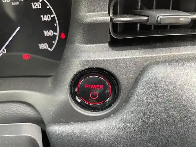 ホンダ ヴェゼル ハイブリッド e:HEV Z 熊本県 2022(令4)年 3万km パール 純正ナビ　BT/USB/AM/FM/フルセグTV/バックカメラ/ホンダセンシング/パワーテールゲート/オートクルーズコントロール/本革巻きステアリング/・ステアリングヒーター/・ステアリングリモコン/・パドルシフト/ビルトインETC2.0/電子パーキング/・オートブレーキホールド/ハーフレザーシート/・D/Nシートヒーター/LEDヘッドライト/・オートライト/プッシュスタート/・スマートキー/・スペアキー×１/ウインカーミラー/・電動格納ミラー