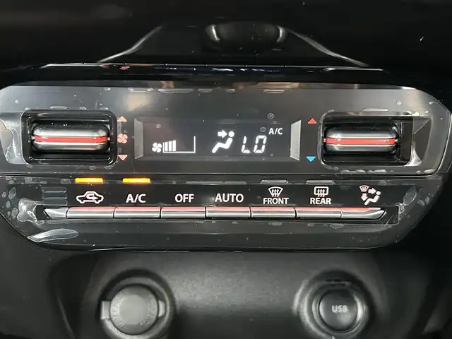 スズキ フロンクス 群馬県 2025(令7)年 0.2万km 茶 アースンブラウンパールメタリック/ブラック2トーンルーフ/ワンオーナー/4WD/純正メモリナビ/(BT/フルセグTV)/全周囲カメラ/ヘッドアップディスプレイ/アダプティブクルーズコントロール/レーンキープアシスト/ETC2.0/シートヒーター(D/N)/ワイヤレス充電器/横滑り防止装置/衝突被害軽減システム/LEDヘッドライト/オートライト/ドアバイザー/プッシュスタート/スマートキー×2/保証書＆取説