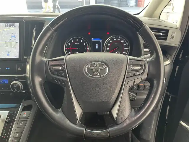 トヨタ アルファード S Cパッケージ 滋賀県 2019(令1)年 4.6万km ブラック 純正１０インチナビ/(CD/DVD/Bluetooth/フルセグTV)/モデリスタエアロ/クリアランスソナー/バックカメラ/両側パワースライドドア/ブラインドスポットモニター/レーダークルーズコントロール/パワーバックドア/純正デジタルインナーミラー/純正フリップダウンモニター/シートヒーター/シートベンチレーション/ステアリングヒーター/LEDヘッドライト/オートライト/オートハイビーム