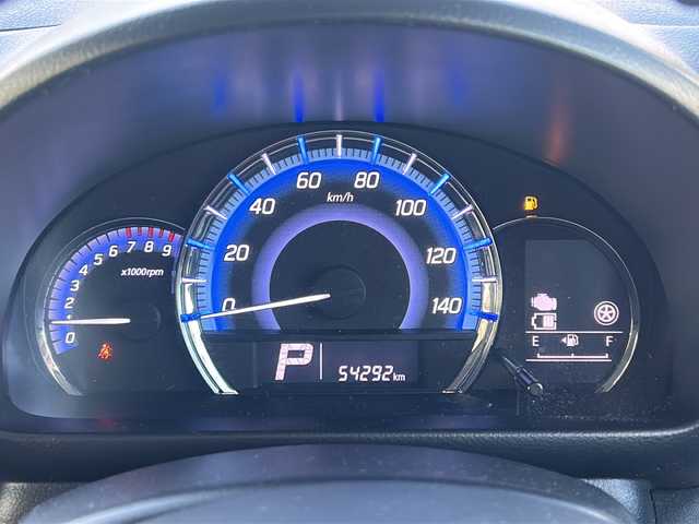 スズキ スペーシア カスタム XS ターボ 埼玉県 2017(平29)年 5.5万km クリスタルホワイトP 純正ナビ　/フルセグ/DVD/CD/BT/FM/AM/両側パワースライドドア/バックカメラ　/運転席シートヒーター　/ビルトインＥＴＣ　/クルーズコントロール　/パドルシフト　/衝突軽減システム　/アイドリングストップ　/レーンキープアシスト　/フォグランプ/ステアリングスイッチ/オートライト/保証書　/取扱説明書