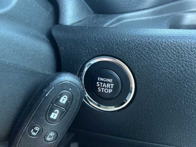 スズキ スペーシア カスタム XS ターボ 埼玉県 2017(平29)年 5.5万km クリスタルホワイトP 純正ナビ　/フルセグ/DVD/CD/BT/FM/AM/両側パワースライドドア/バックカメラ　/運転席シートヒーター　/ビルトインＥＴＣ　/クルーズコントロール　/パドルシフト　/衝突軽減システム　/アイドリングストップ　/レーンキープアシスト　/フォグランプ/ステアリングスイッチ/オートライト/保証書　/取扱説明書