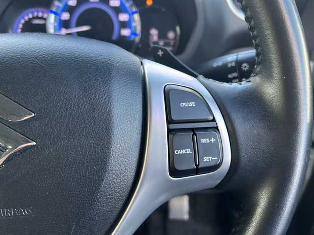 スズキ スペーシア カスタム XS ターボ 埼玉県 2017(平29)年 5.5万km クリスタルホワイトP 純正ナビ　/フルセグ/DVD/CD/BT/FM/AM/両側パワースライドドア/バックカメラ　/運転席シートヒーター　/ビルトインＥＴＣ　/クルーズコントロール　/パドルシフト　/衝突軽減システム　/アイドリングストップ　/レーンキープアシスト　/フォグランプ/ステアリングスイッチ/オートライト/保証書　/取扱説明書