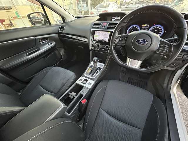 スバル レヴォーグ 1．6GT アイサイト プラウドED 群馬県 2015(平27)年 11.6万km クリスタルホワイトP (株)IDOMが運営する【じしゃロン伊勢崎店】の自社ローン専用車両になりますこちらは現金またはオートローンご利用時の価格です。自社ローンご希望の方は別途その旨お申付け下さい/アイサイト/純正メモリーナビゲーション/バックカメラ/CD/DVD/SD/BT/DTV/USB/パドルシフト/D席パワーシート/HIDヘッドライト/BSM/ETC/オートライト/アイドリングストップ/フォグライト/ドアバイザー/純正フロアマット