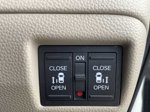 ホンダ Ｎ ＢＯＸ G L ホンダセンシング 島根県 2018(平30)年 5.2万km プラチナホワイトパール ホンダセンシング/社外メモリナビゲーション(CN-RE04D)/フルセグ BT CD DVD/レーダークルーズコントロール/両側パワースライドドア/社外前方ドライブレコーダー(HDR-357GH)/バックカメラ/ビルトインETC/LEDヘッドライト/AUTOライト