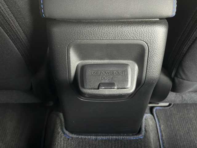 スバル レヴォーグ 1．6GT－S アイサイト 島根県 2014(平26)年 6.4万km スティールブルーグレーM アイサイト/4WD/ターボ/社外7インチSDナビゲーション(CN-R300D)/フルセグ SD CD DVD/レーダークルーズコントロール/バックカメラ/パドルシフト/D/N席パワーシート/LEDヘッドライト/AUTOライト/フォグライト/ETC/電子パーキング/アイドリングストップ/革巻きステアリング/ISOFIX/純正18インチアルミホイール