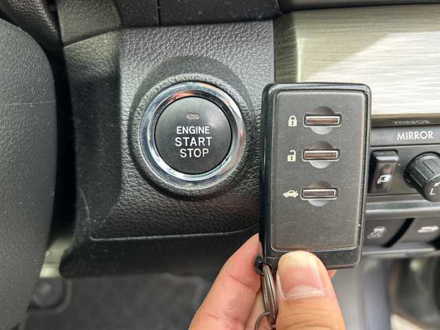 スバル レガシィ ツーリングワゴン 2．5i Lパッケージ 山口県 2012(平24)年 8.1万km ダークグレーメタリック 社外HDDナビ/ワンセグTV/バックカメラ/スマートキー＆プッシュスタート/社外レーダー探知機/横滑り防止装置/アイドリングストップ/前席パワーシート/キセノンライト/フォグライト/オートライト/オールオートパワーウィンドゥ/クルーズコントロール/パドルシフト/保証書・取説/スペアキー1個